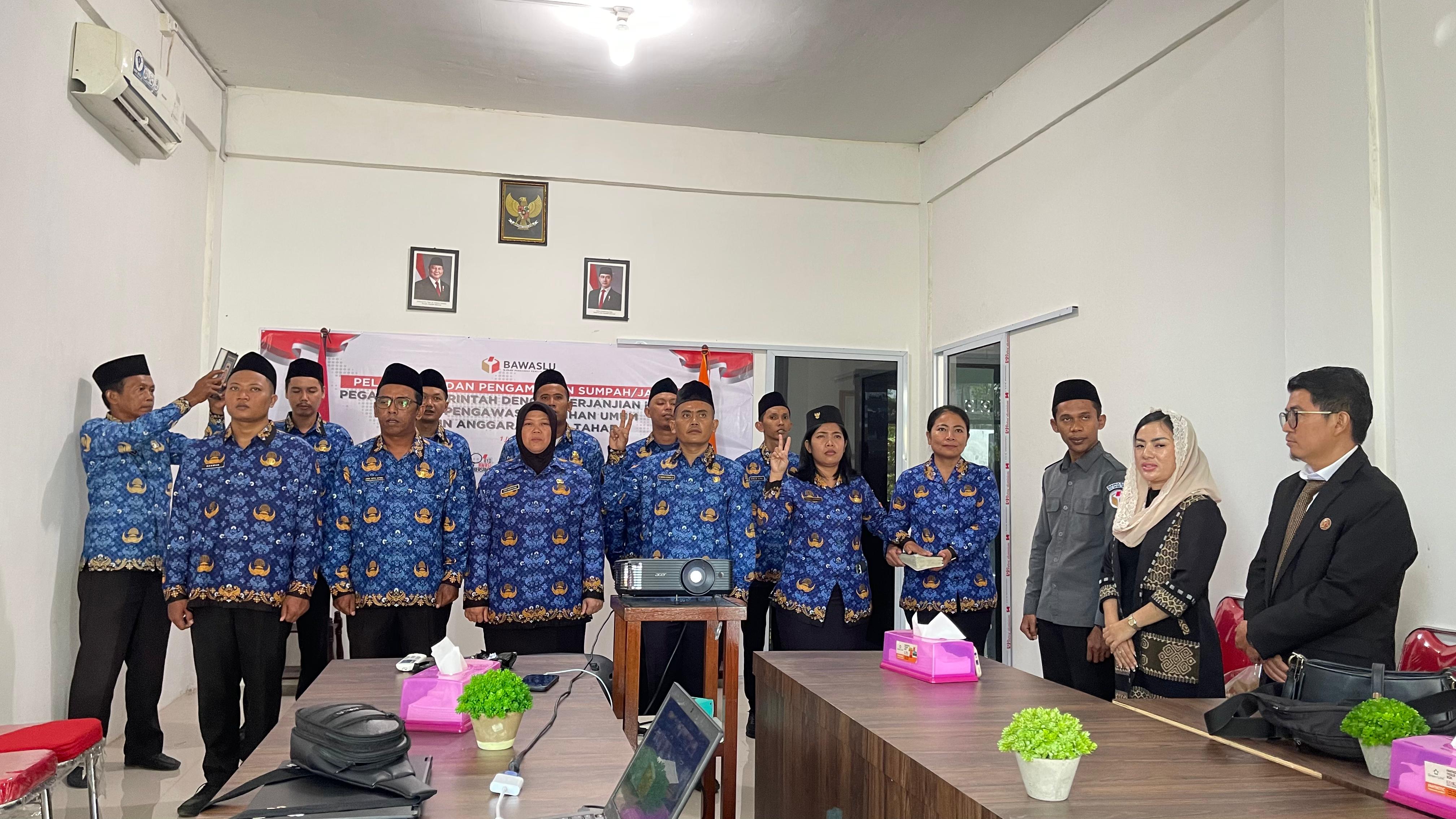 Pengambilan Sumpah dan Janji PPPK diLingkungan Bawaslu Kota Tanjungpinang
