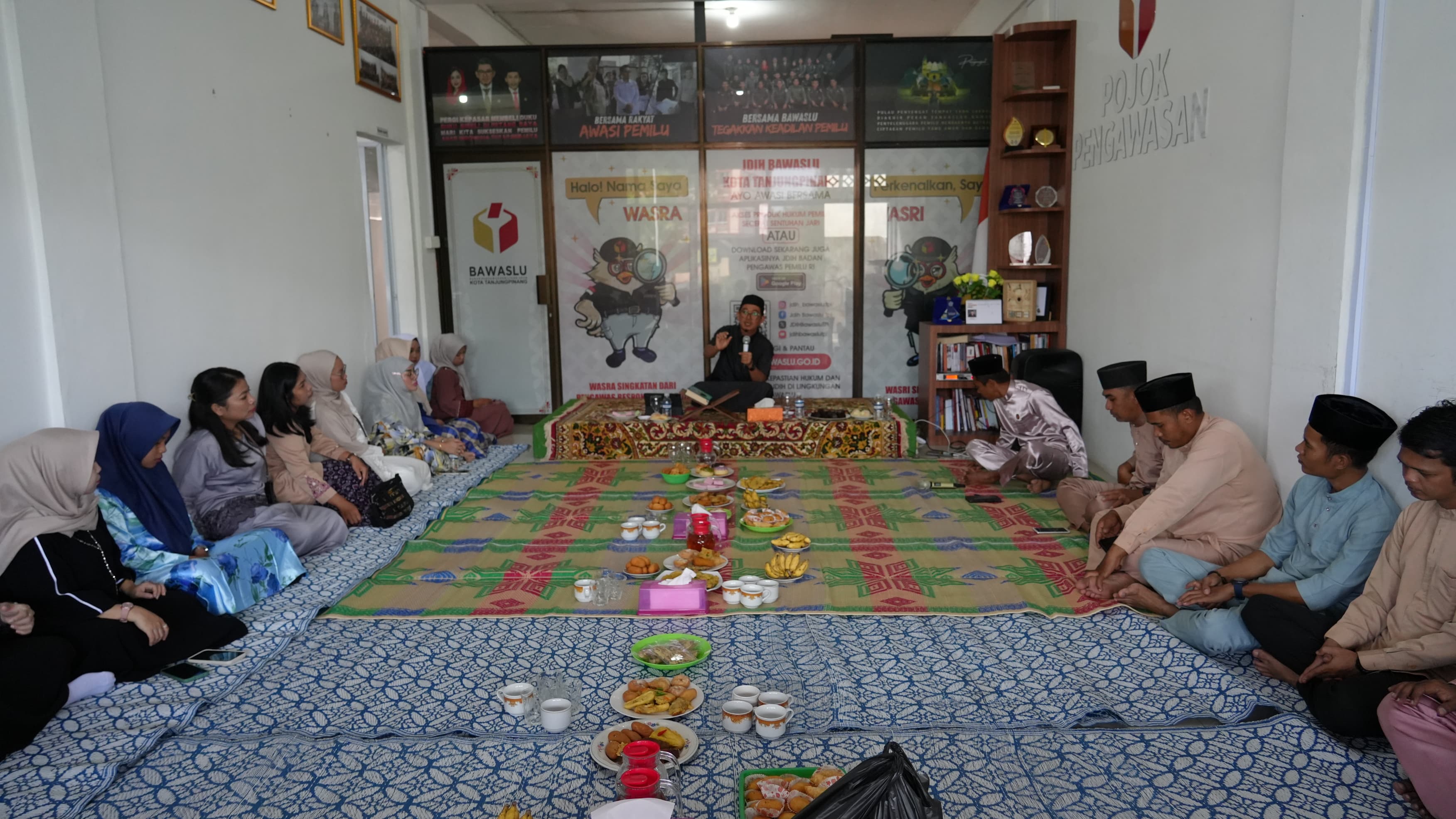 Kegiatan Isra Mi'raj di Bawaslu Kota Tanjungpinang