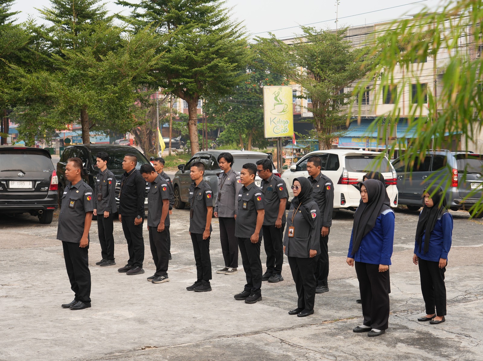 apel pagi