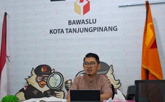 Ketua Bawaslu menjadi Pemateri di Kegiatan Bulan Suci Ramadhan