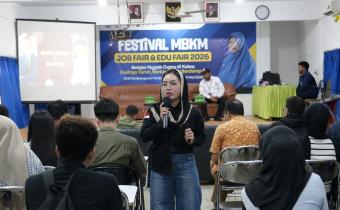 Anggiota Bawaslu Kota Tanjungpinang ibu Rapida Nuriana, S.Pd.,MM sebagai Narasumber