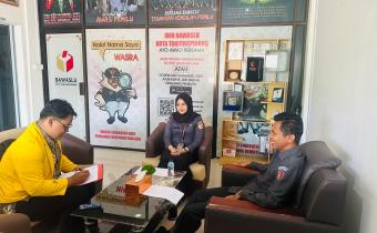 Anggota Bawaslu Kota Tanjungpinang (Bapak Hendri Safutra, S.Pd.,MM) melaksanakan  Diskusi Konsolidasi Demokrasi bersama mahasiswa STISIPOL Raja Haji