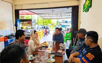 Ketua dan Anggota Bawaslu Kota Tanjungpinang melaksanakan Pertemuan bersama Ketua dan Bendahara PPDI Kota Tanjungpinang