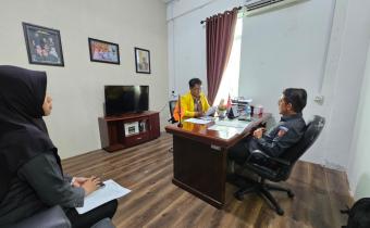 Ketua Bawaslu Kota Tanjungpinang menerima kunjungan akademik dari Mahasiswa Program Studi Administrasi Publik Sekolah Tinggi Ilmu Sosial dan Ilmu Politik (STISIPOL) Raja Haji Tanjungpinang