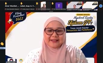 Kasubag Adminstrasi mengikuti Zoom Meeting yang diselenggarakan oleh Bawaslu RI