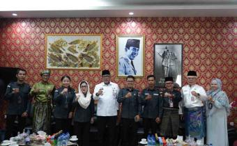  Bawaslu Kota Tanjungpinang melaksanakan audiensi dengan Wali Kota Tanjung