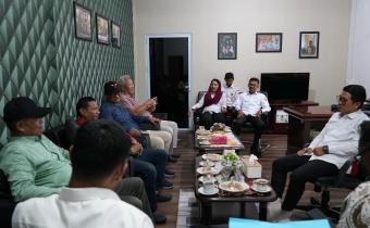 Diskusi Konsolidasi Demokrasi berkenaan dengan Isu Pengawasan Pemilu dan Penyiaran bersama Komisi Penyiaran Indonesia Daerah (KPID) Provinsi Kepulauan Riau